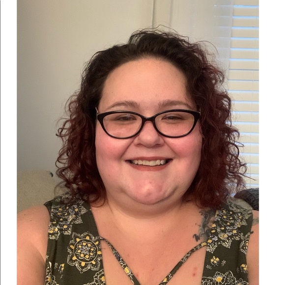 Meet your Posher, Michelle - Picture 2 of 4